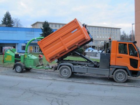 Nová multikára a štěpkovač