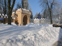 Zručský zámek v&nbsp;zimě 2011