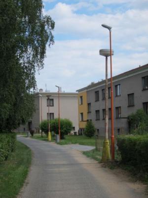 Staré in nové lampy v Okružní ulici