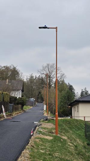 Nové veřejné osvětlení v ulici Pod Vysílačem